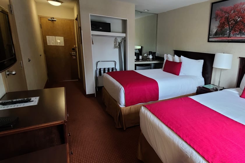 King Bed rooms available at Vancouver Airport Hotel